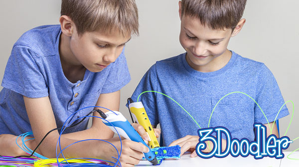 Students using the 3Doodler pen