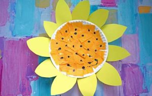 Paper plate sunflower, DIY spring Cricut craft. 